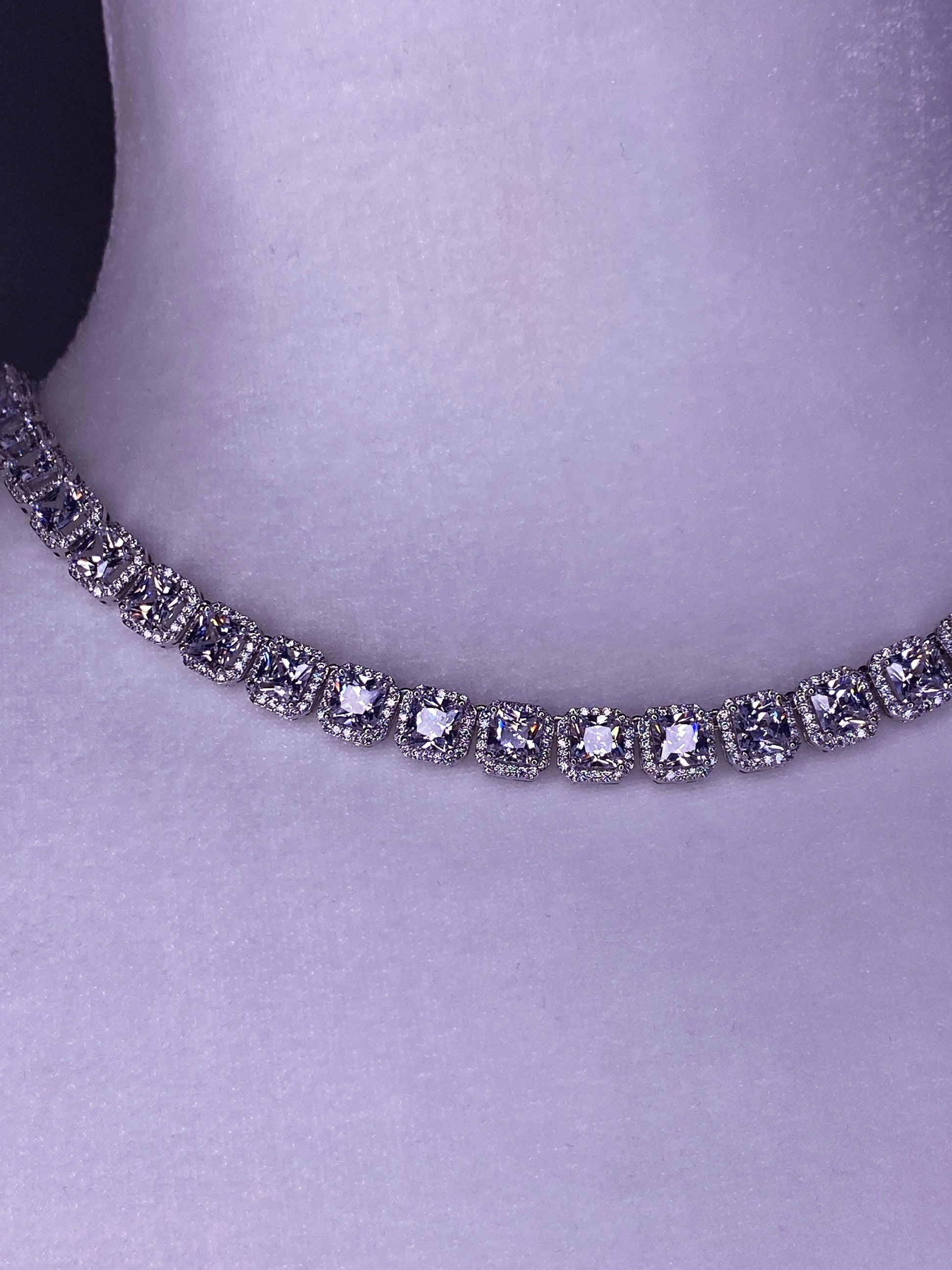 Alaya Necklace