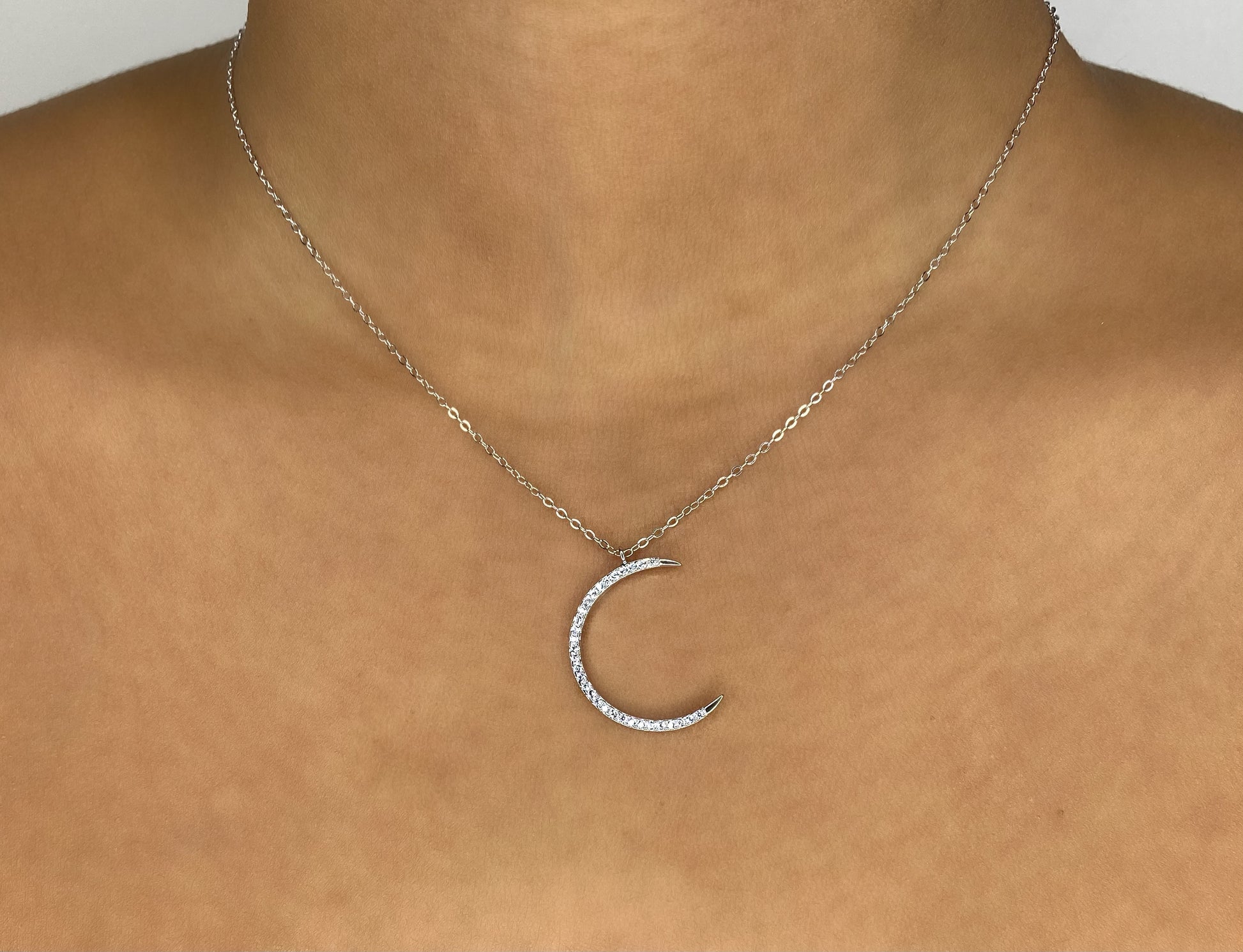 Luna Necklace