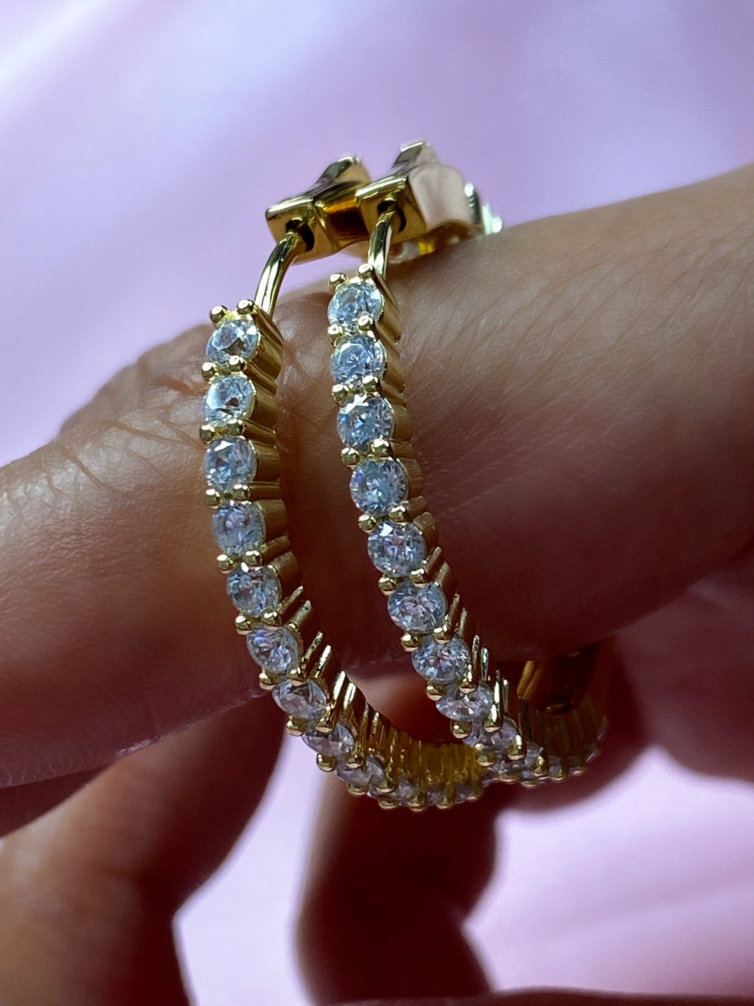 Ari Hoops